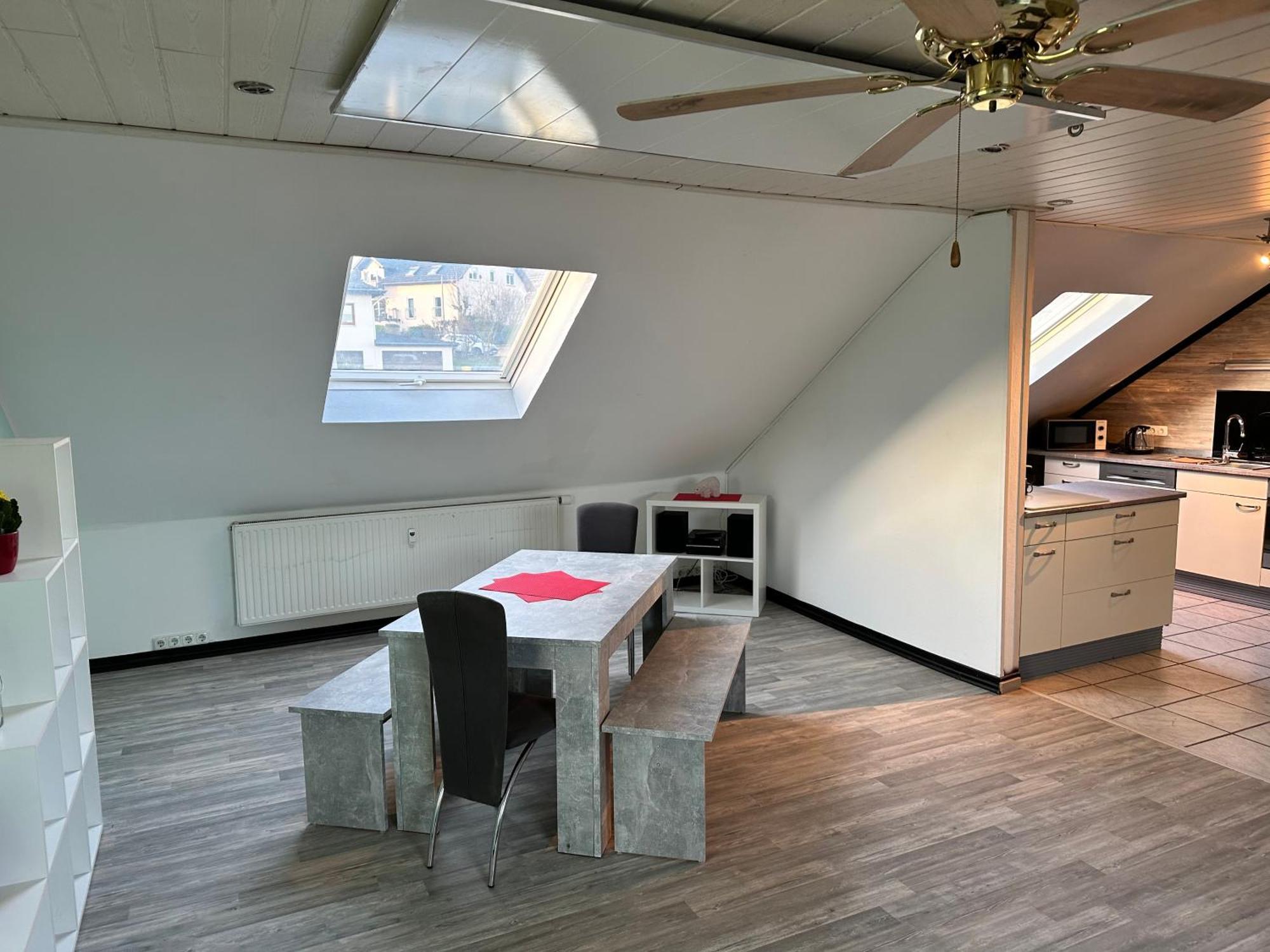 Monteurwohnung - Ferienwohnung Naehe Limburg An Der Lahn Flacht Eksteriør bilde
